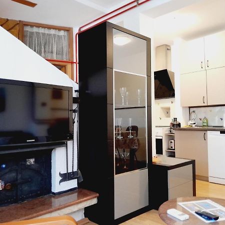 Apartment Mila With Jacuzzi Spa Pula Luaran gambar
